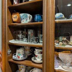 浜松工芸の食器棚の画像