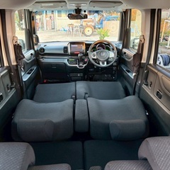 27年式！特別仕様車☆月々1.2万円〜分割払い可❗️ 車検2年付き！【名義変更代込み】大人気☆ホンダ N-BOX☆ステアリングスイッチ付き☆SDナビ付き☆走行中DVD見れます☆ETC付き☆バックカメラ付き☆電動スライドドア♪しかも両側☆ドラレコ付き☆スマートキー☆フルオートエアコン☆純正アルミ☆そのまま乗って帰れます❗️の画像