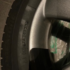 【美品】日産セレナ　スタッドレスタイヤ　ホイール付き4本セット　ブリザックVRX3の画像