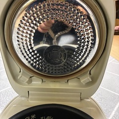 炊飯器の画像