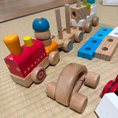 汽車　木のおもちゃ　brio の画像