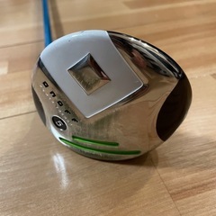 オノフ レディース ゴルフクラブセットの画像