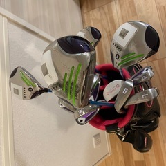 オノフ レディース ゴルフクラブセットの画像