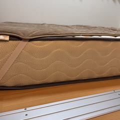 【クイーンサイズマットレス＋夏冬敷きパッド＋除湿シートセット】の画像