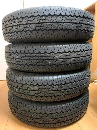 195/80R15 DUNLOP タイヤ 4本セット　2024 年式新中古品