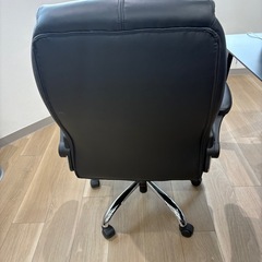 【2脚セット】オフィスチェアニトリ＋ロイズチェアの画像