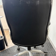 【2脚セット】オフィスチェアニトリ＋ロイズチェアの画像