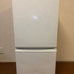 SHARP 冷蔵庫の画像