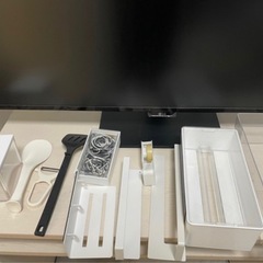 フライパン、鍋、食器類、キッチン用品の画像