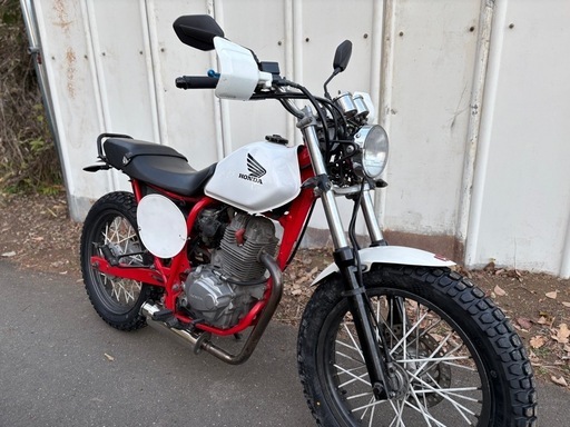 FTR223 カスタム　MC34 タイヤ前後新品