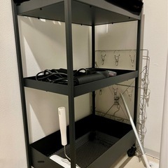 【ほぼ未使用】IKEA NISSAFORS ラック 棚の画像