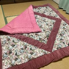 こたつ掛布団の画像