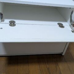 テレビ台の画像