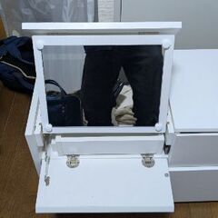 テレビ台の画像