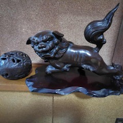 獅子の置き物 金属製の画像