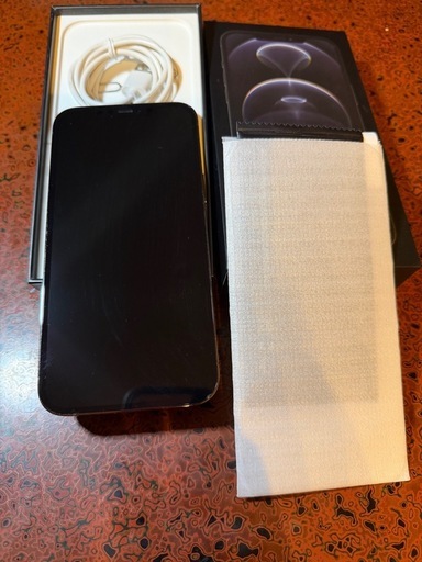 iPhone12 ProMAX256ギガSIMフリー