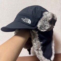 THE NORTH FACE フライトキャップ 耳あて付きの画像
