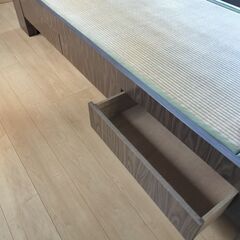 レトロな畳ベッド（収納つき）の画像