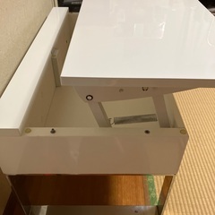 値下げ　ディノス　リフティングテーブルの画像