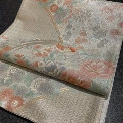 色無地ピンク荒波地紋と佐賀錦袋帯セットの画像