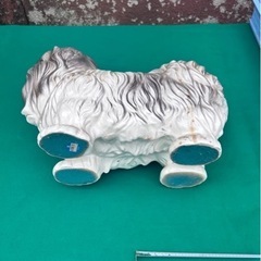 犬 陶器製オブジェ アンティーク調 置物の画像