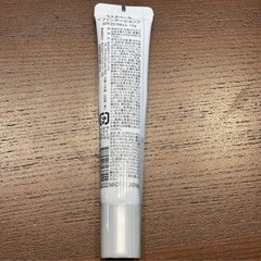 【新品未使用】超お得　ビハキュア 薬用美白クリーム 32g×2本　おまけ付！の画像