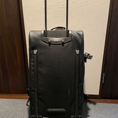 DAKINE 大容量キャリーケースの画像