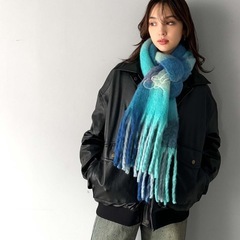 【新品・未使用】ロゴ刺繍入り大判フリンジマフラーの画像