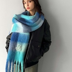 【新品・未使用】ロゴ刺繍入り大判フリンジマフラーの画像