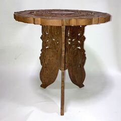 玄関　飾り物　鷹　縁起物？の画像