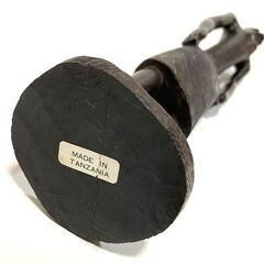 玄関　飾り物　タンザニアの女性？　アフリカ系女性の立ち姿の画像