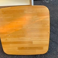 折り畳み机の画像