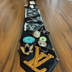【1点もの】ファスナー&安全ピン&チェーン付ネクタイの画像