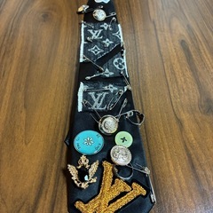 【1点もの】ファスナー&安全ピン&チェーン付ネクタイの画像