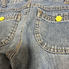 デニム　ズボン　120 お花ボタンの画像