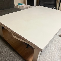 コタツ布団　コタツ机の画像