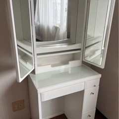 【早い者勝ち】ニトリ　ドレッサー　三面鏡　化粧台　　メイク　の画像