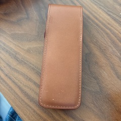 ペンケース　赤平板垣の画像