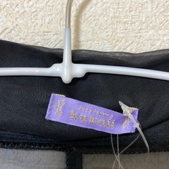 アクシーズファム カワイイ 彼岸花柄シアー着物風羽織黒 Mの画像