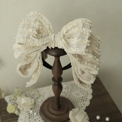 星箱 お人形風シャンティクリームリボンカチューシャ クリームの画像