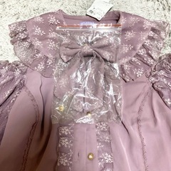 アクシーズファム カワイイ ブルーミングブラウス ピンクMの画像