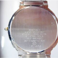セイコー ドルチェ 腕時計　5E31-6B20　ケース付　SEIKO　Dolce　クォーツ シェル文字盤 ローマンインデックス　ゴールド/シルバー　573ZSの画像