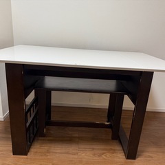 【12/10までに引取限定】ダイニングテーブルと椅子のセットお譲りします！の画像