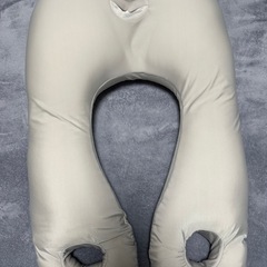 🌿 ニトリ＊上半身を包み込むまくら 🌿カバー付きの画像