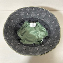 MCM バケットハット グレー ロゴパターンの画像
