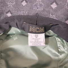 MCM バケットハット グレー ロゴパターンの画像