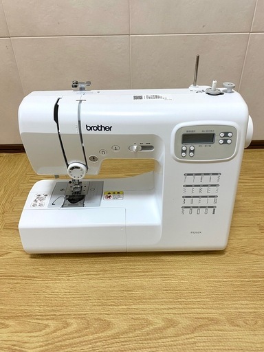 brother コンピューターミシン　新型PS205X ホワイト ほぼ新品　6色糸付き