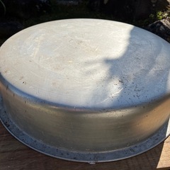 特大 アルミの　たらいの画像