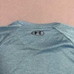 メンズUNDER ARMOUR エクササイズトップスの画像
