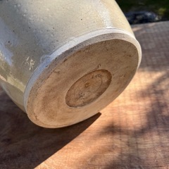 フタ付き壺　の画像